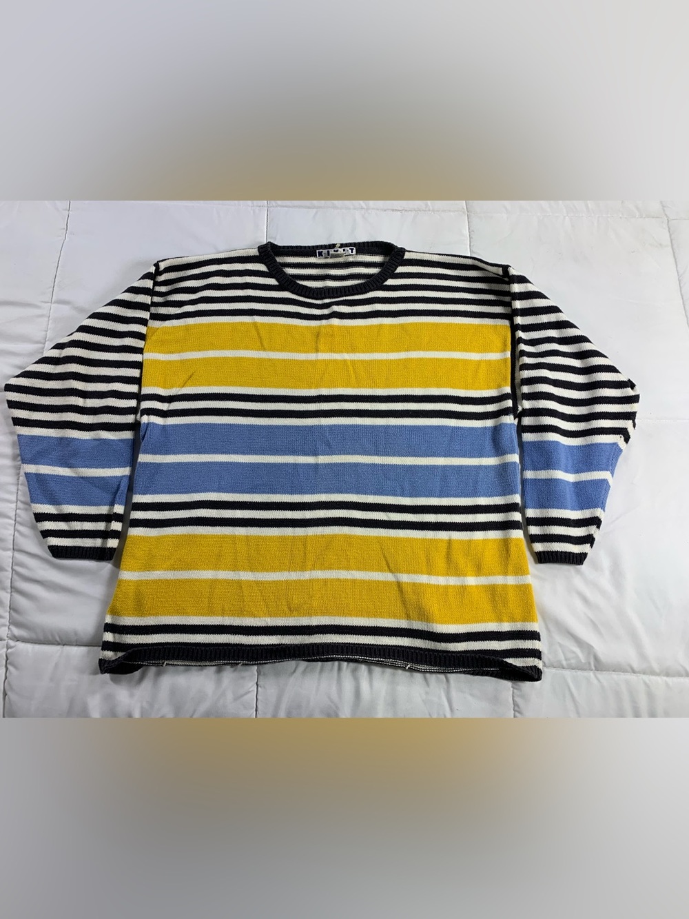 Preloved KIKIT sweater size S